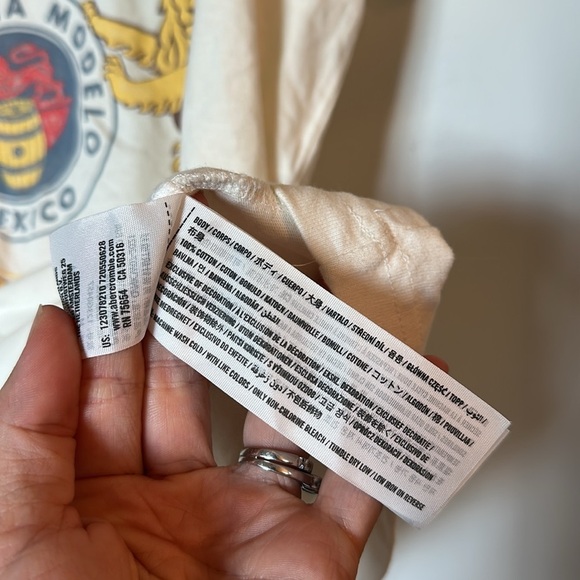 Vintage Abercrombie & Fitch Modelo Mexico Beer Graphic Tee T-Shirt medium - Picture 4 of 5